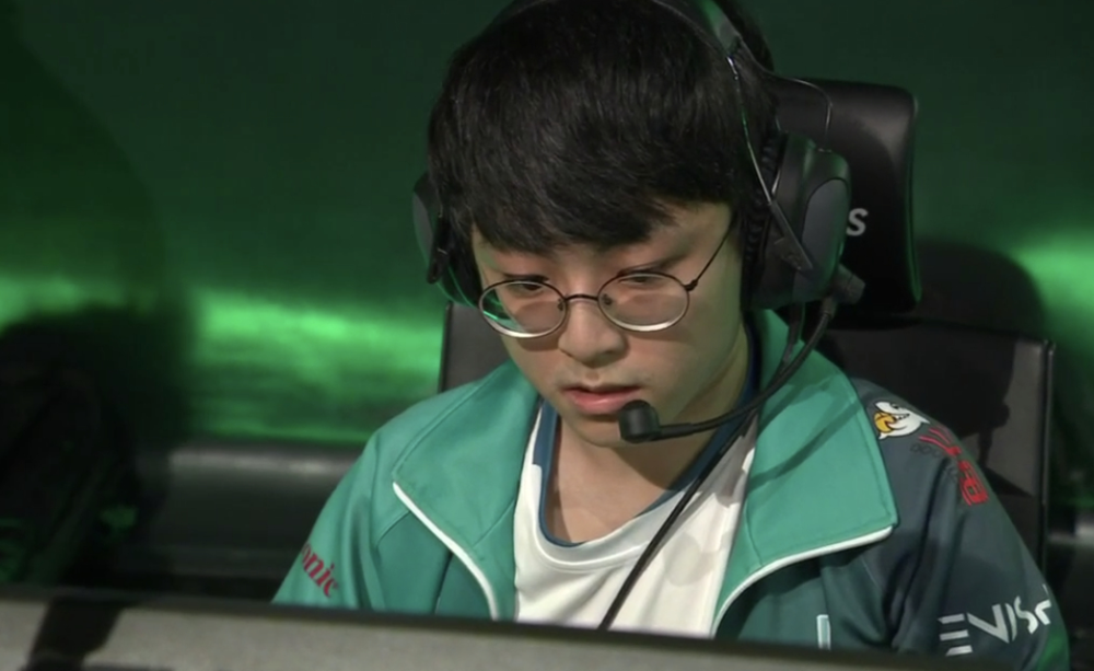 包含Karsa遭遇十二持续失利，DWG教练压力巨大！全场沸腾不已的词条-开云APP